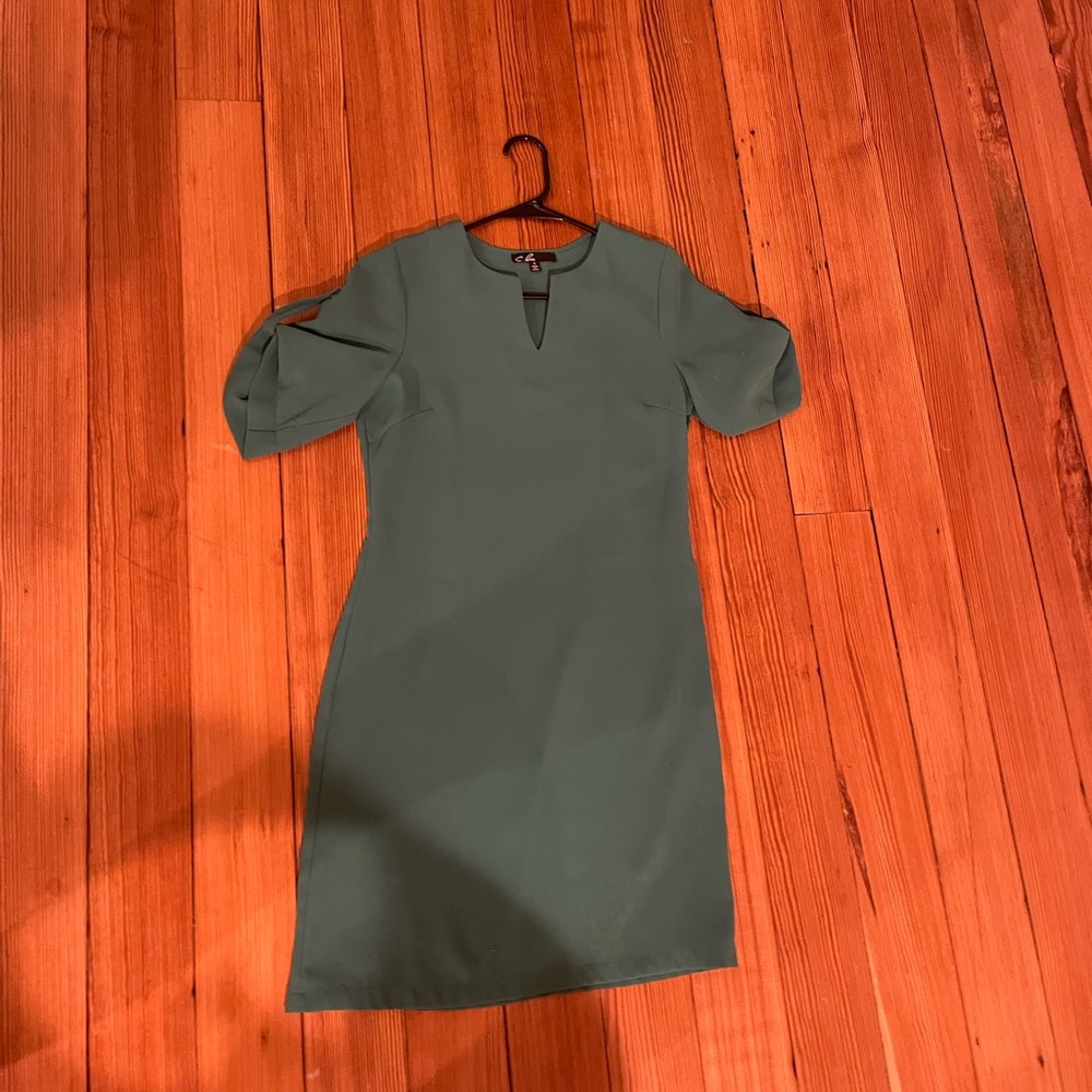 Green beautiful dress! Size small!